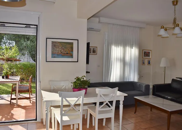 Kripis House Ferienhaus *