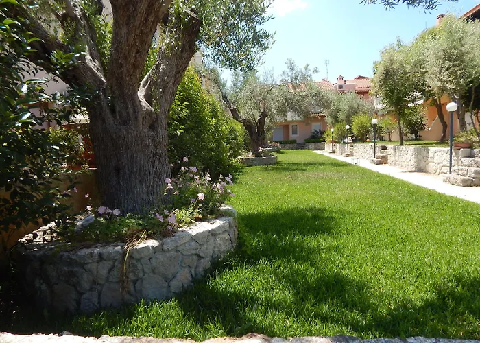 Kripis House *